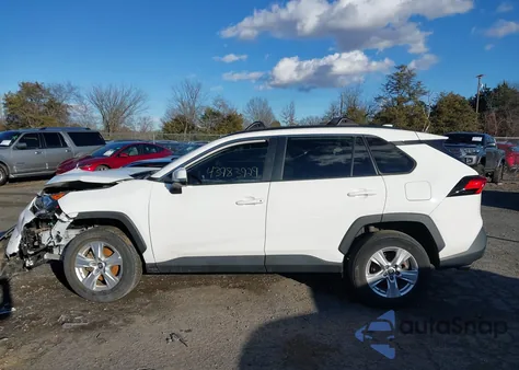 2020 Toyota Rav4 Xle from USA, damaged, VIN 2T3P1RFV2LC127983